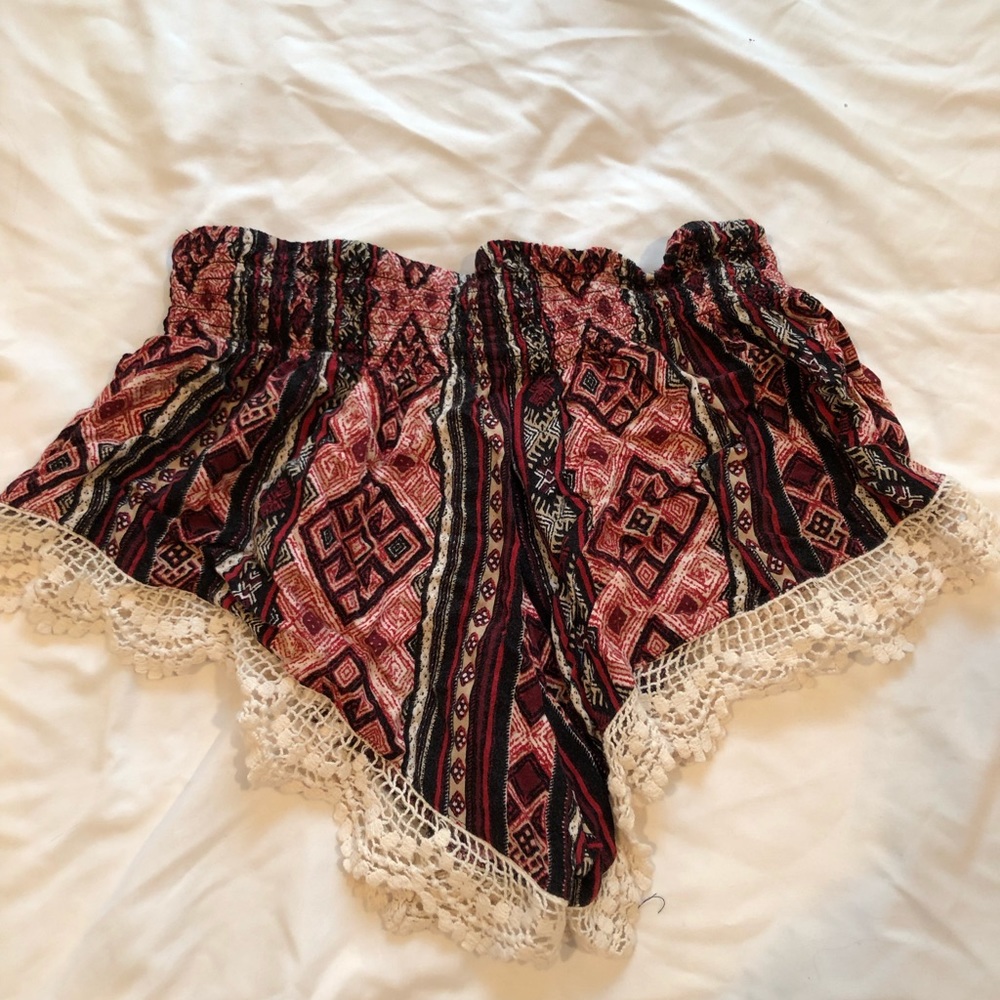 Printed Shorts - Picture 2 of 3